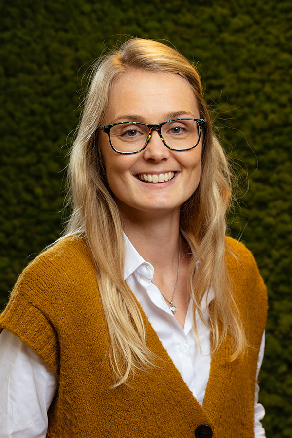 FotovanDana-LR-Portret-Roline Deen-Karregat-Physician assistent i.o_